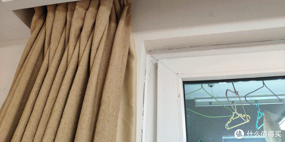 给客厅可以装饰的光影，邦先生自动窗帘机体验