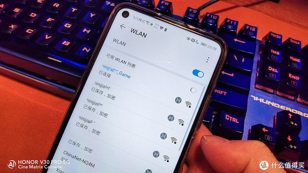 专属游戏WiFi加持 手游玩家的福音 荣耀猎人游戏路由器全面评测