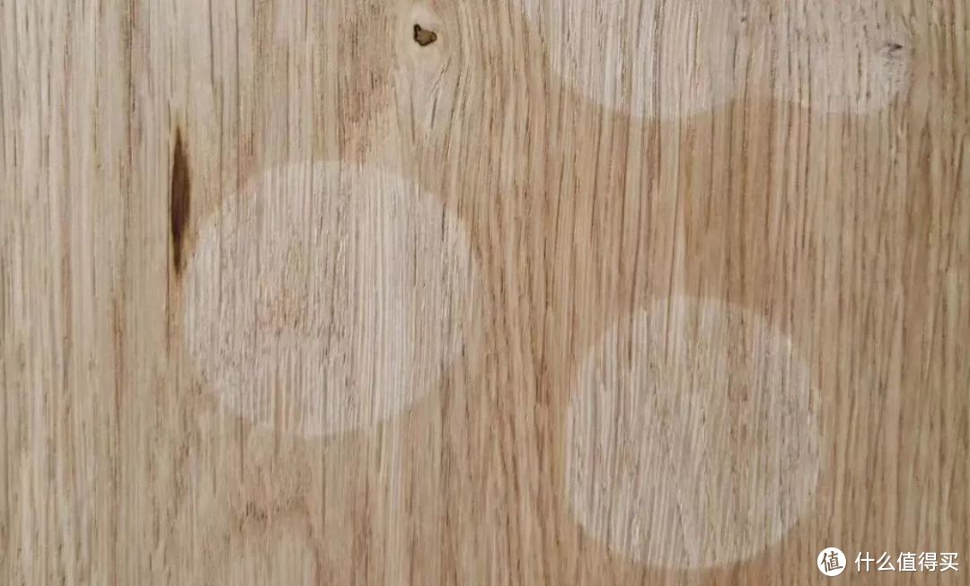 为什么实木木蜡油桌面容易有痕迹？