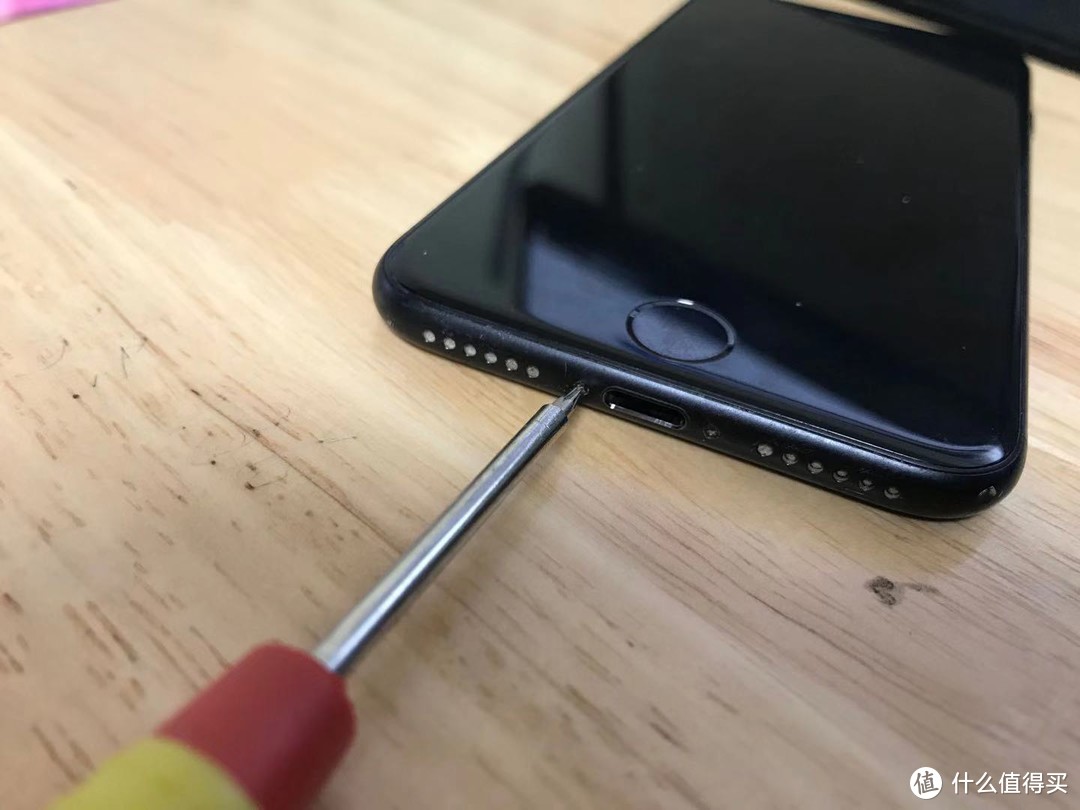 胆大心细，你也可以！分享iPhone7超详细换电池过程。