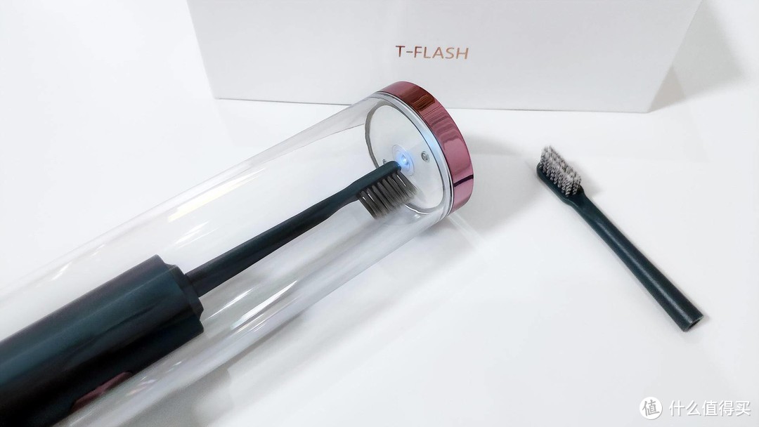 T-FLASH电动牙刷，独家紫外线杀菌，四季刷头送人自用健康选择！