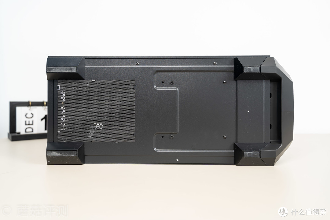 机箱也能做出艺术品的感觉、酷冷至尊（coolermaster）TD500 Mesh RGB机箱 评测