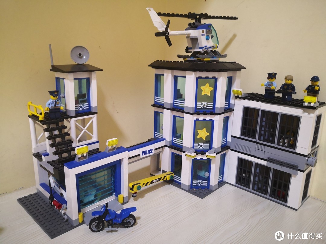 LEGO City系列警察总局60141