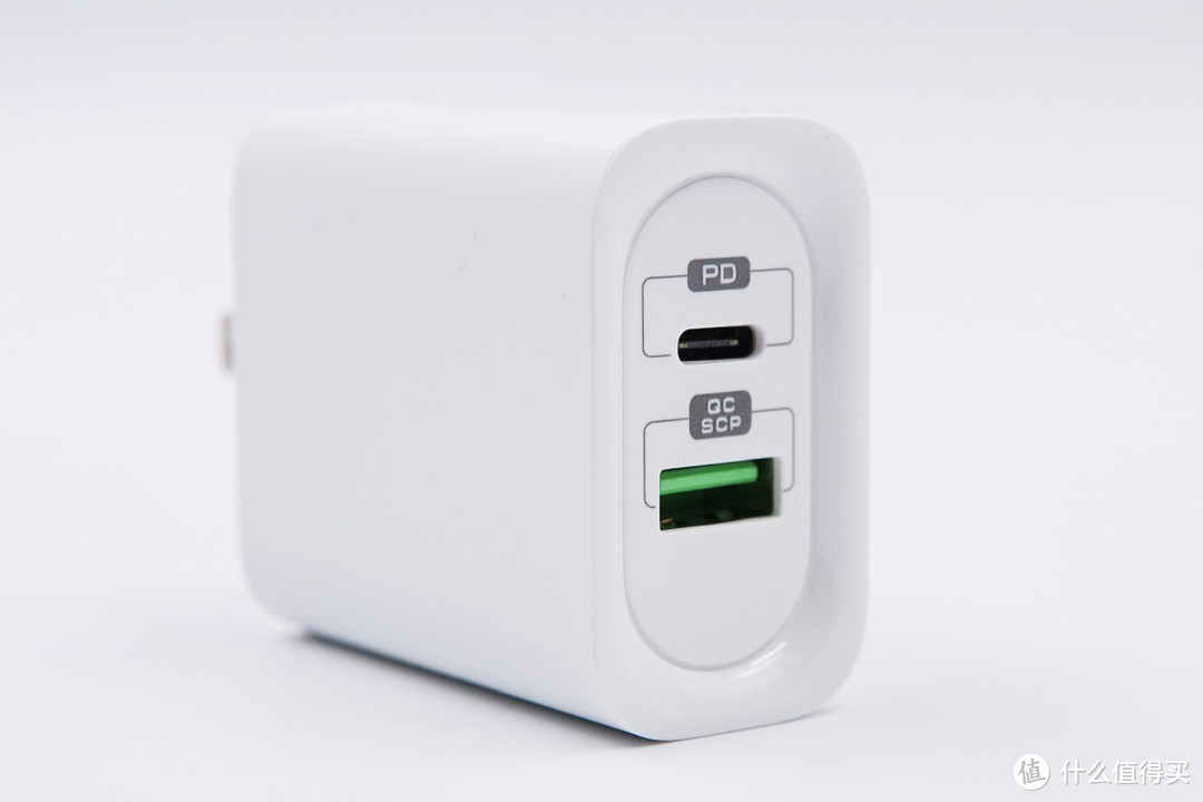 拆解报告：Mcdodo麦多多30W 1A1C USB PD快充充电器