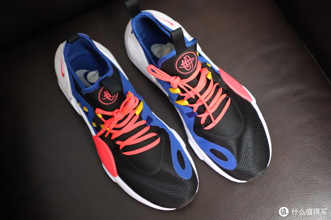 Nike Huarache E.D.G.E.TXT 复古×机能风运动鞋