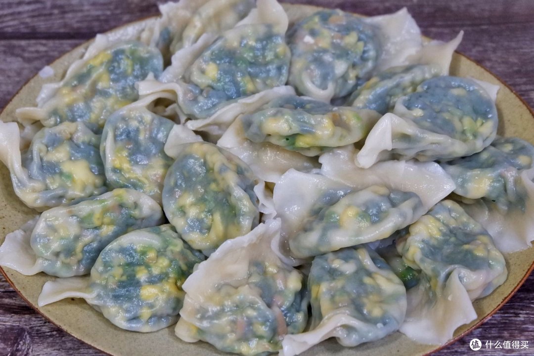 菠菜鸡蛋水饺~鲜香多汁皮薄馅足