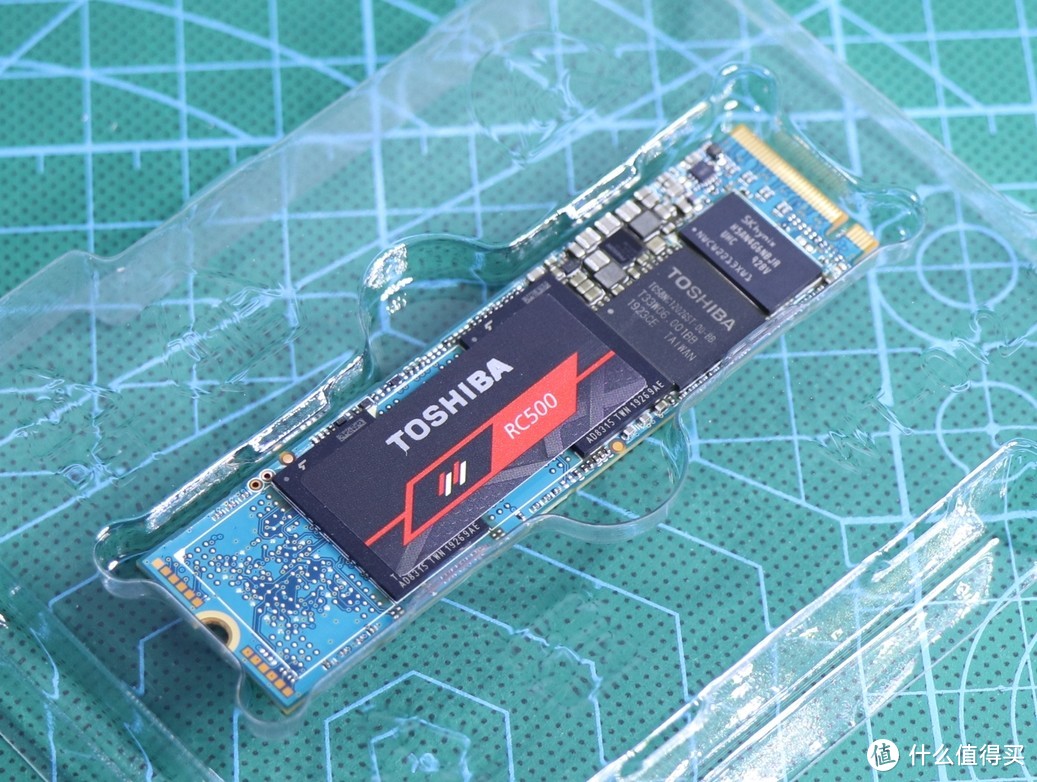 插满才舒坦 - 东芝 TOSHIBA RC500 250G M.2 NVME SSD固态硬盘