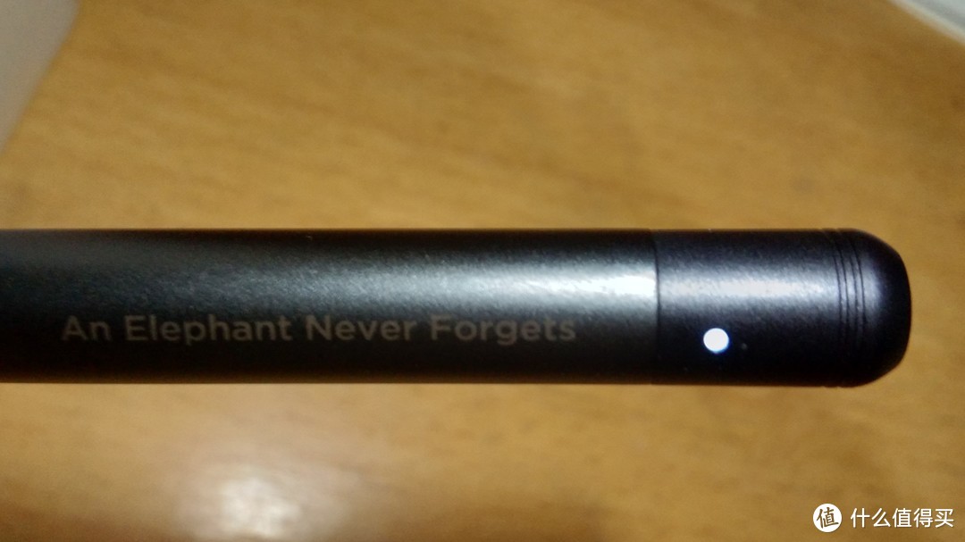 "An Elephant Never Forgets"丝印