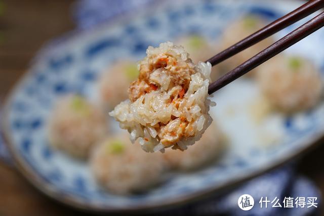 年三十儿阖家团圆，餐桌上少不了这道压轴菜，晶莹剔透、软糯鲜香