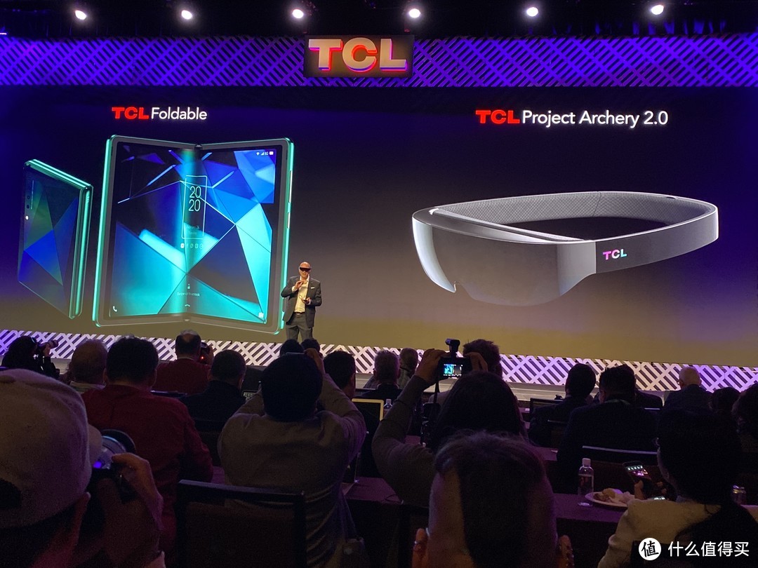 CES 2020：TCL首款5G手机来了！主打拍照设计太独特