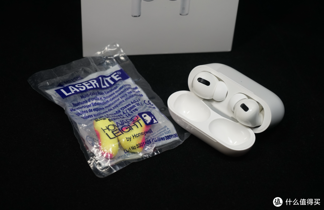 2019年张大妈送的第六套耳机：Apple AirPods Pro主动降噪耳机