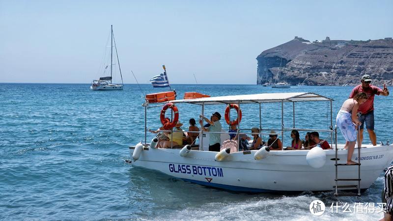 希腊的暑假 有32度的阳光 被晒烫了的可乐 还有爆汁的车厘子