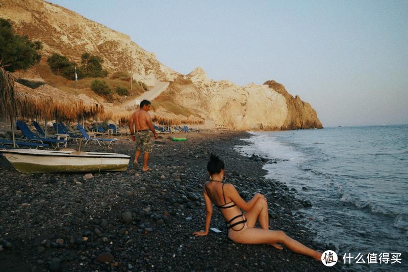 希腊的暑假 有32度的阳光 被晒烫了的可乐 还有爆汁的车厘子