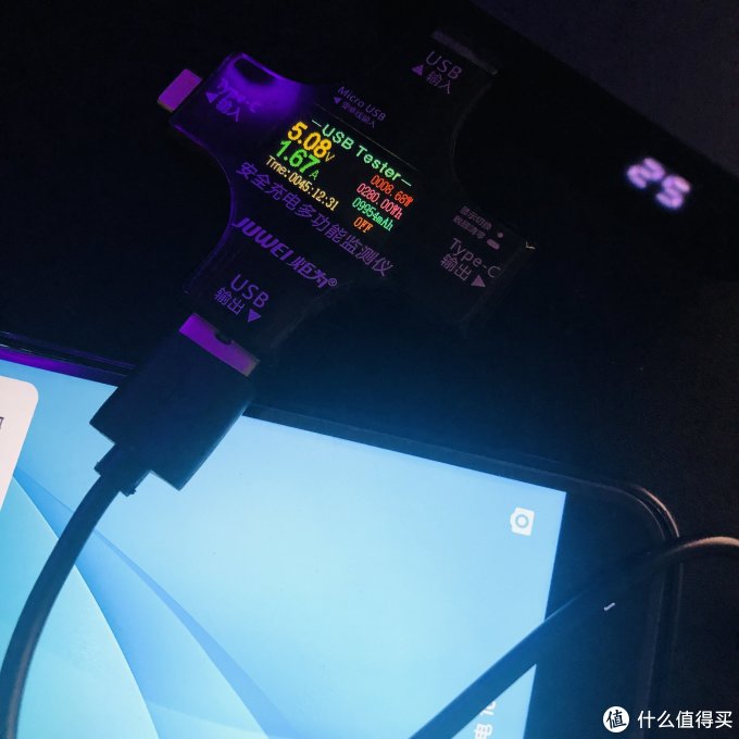 居家旅行必备良品—绿联20000mAh大容量,双向快充移动电源!