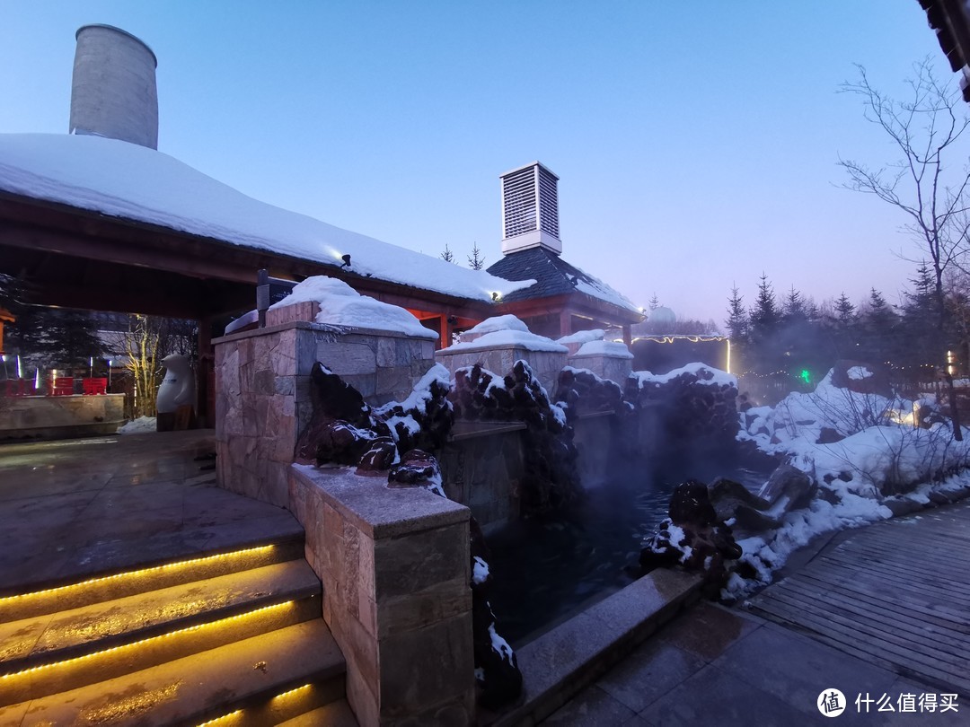 冰天雪地泡温泉？女子被冻感冒了！长白山游记~附凯悦酒店入住体验