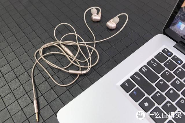 百万无损音乐、全程HiFi音质，酷狗X1高解析耳机上手体验