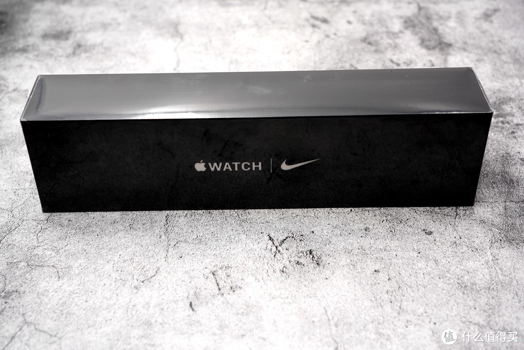 心心念念终拔草-Apple watch5 nike+ gps版拼多多下车晒单