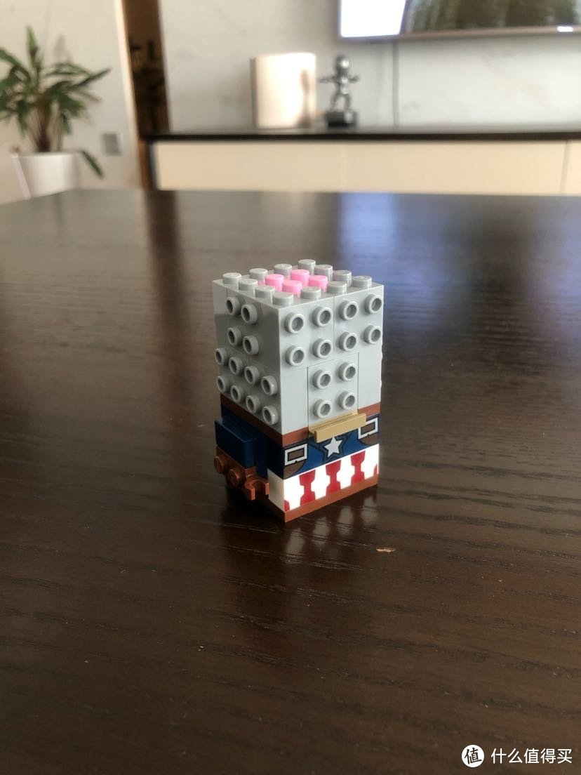 LEGO BRICKHEADZ 乐高方头仔  41589 美国队长