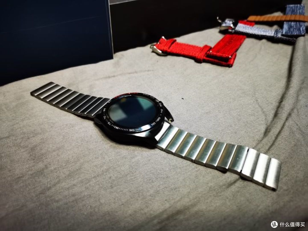智能手表配什么表带？一文搞定方表圆表选择表带困难症by华为Watch GT2 荣耀Magic