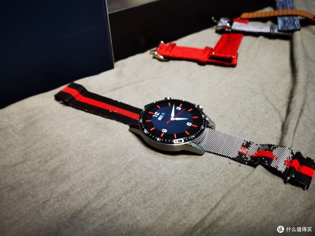 智能手表配什么表带？一文搞定方表圆表选择表带困难症by华为Watch GT2 荣耀Magic