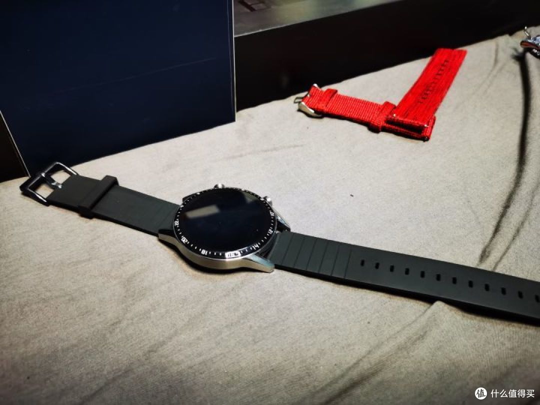 智能手表配什么表带？一文搞定方表圆表选择表带困难症by华为Watch GT2 荣耀Magic