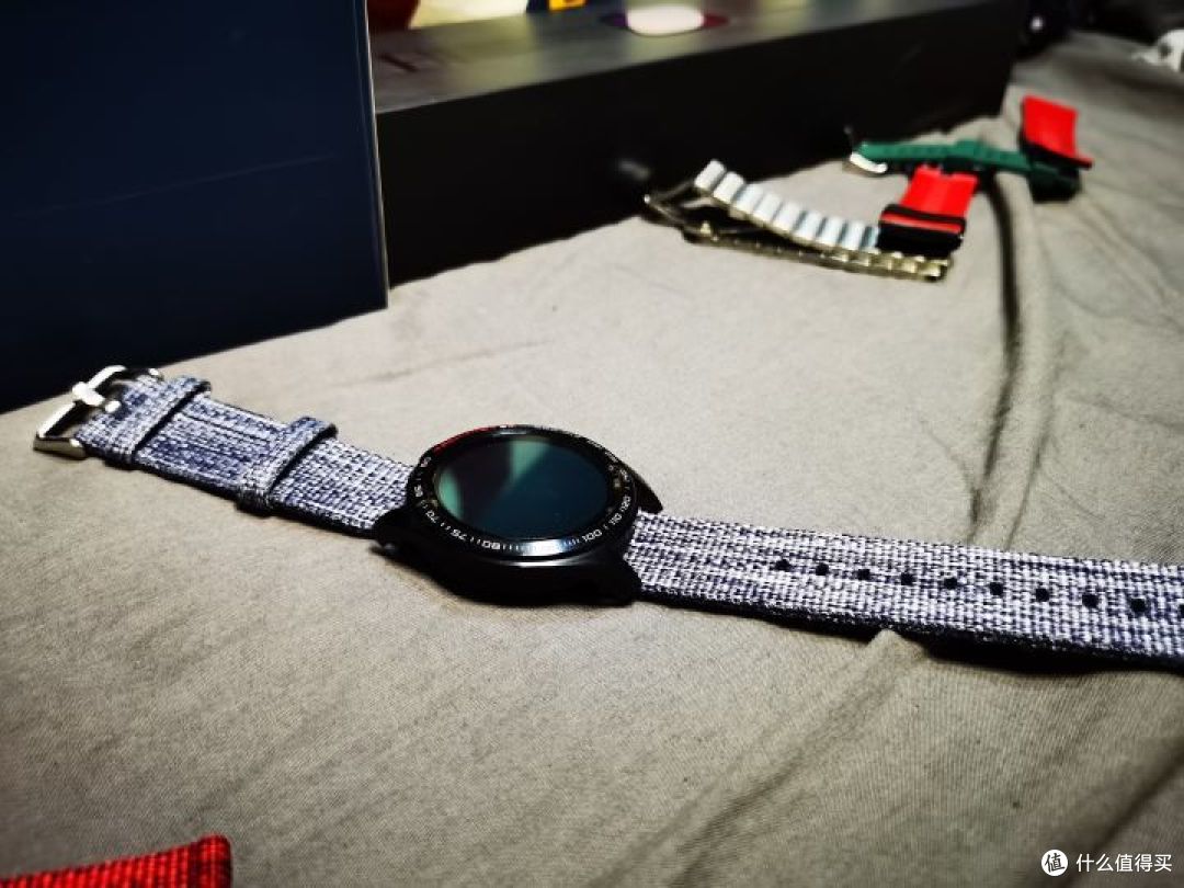 智能手表配什么表带？一文搞定方表圆表选择表带困难症by华为Watch GT2 荣耀Magic