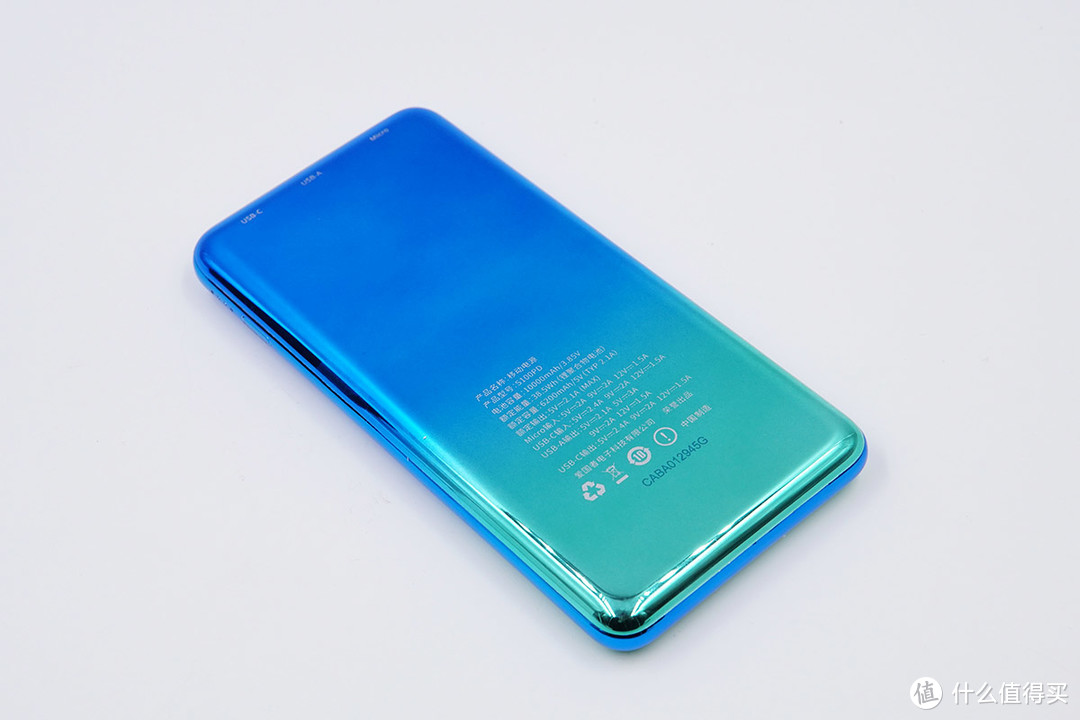 拆解报告：aigo爱国者10000mAh 18W PD双向快充移动电源S100PD