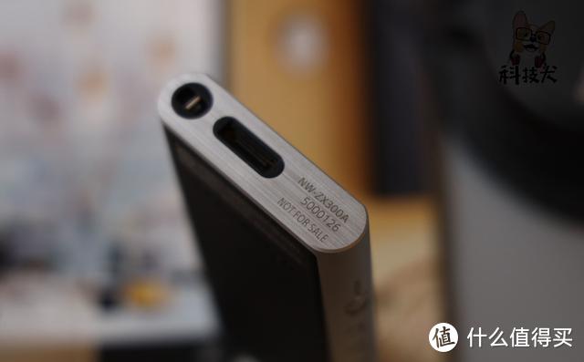 随身听“鼻祖”索尼Walkman NW-ZX300A图赏