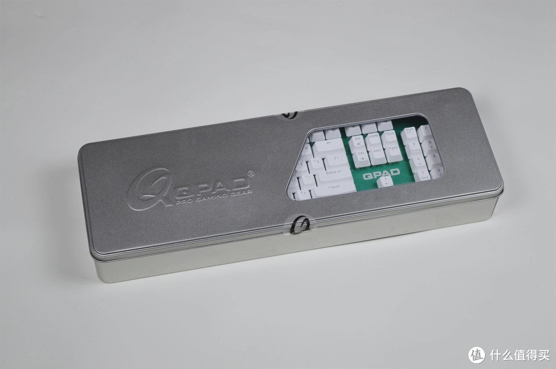 内置声卡，全新升级：QPAD新品背光机械键盘KC60开箱体验