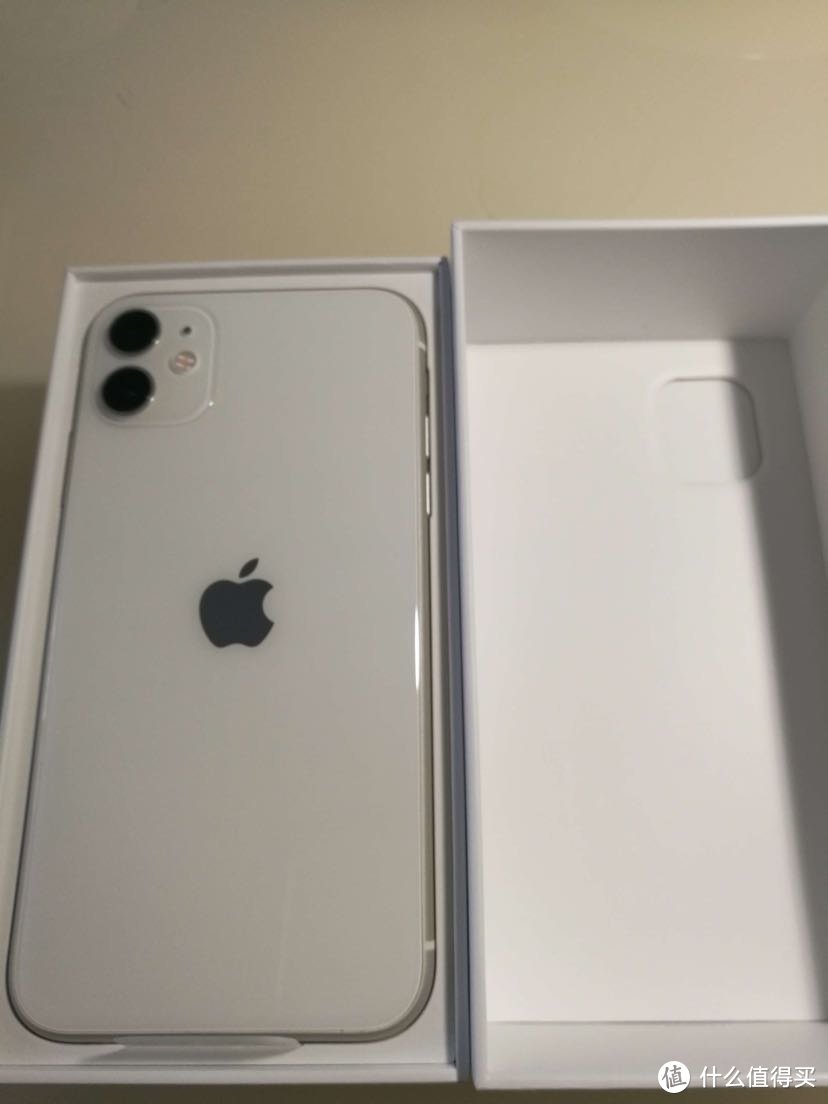 人生第一台苹果手机 iPhone 11 128G 白