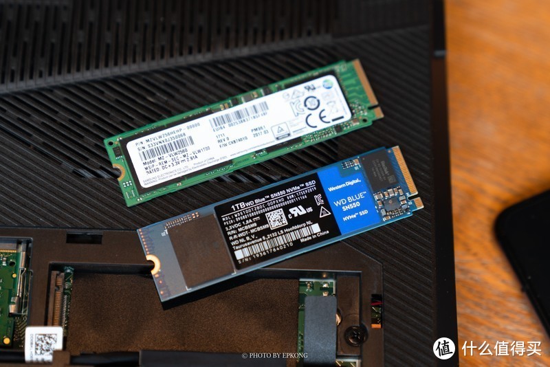 笔记本换固态并不难——给败家之眼换上大容量固态WD Blue SN550 NVMe SSD 1T