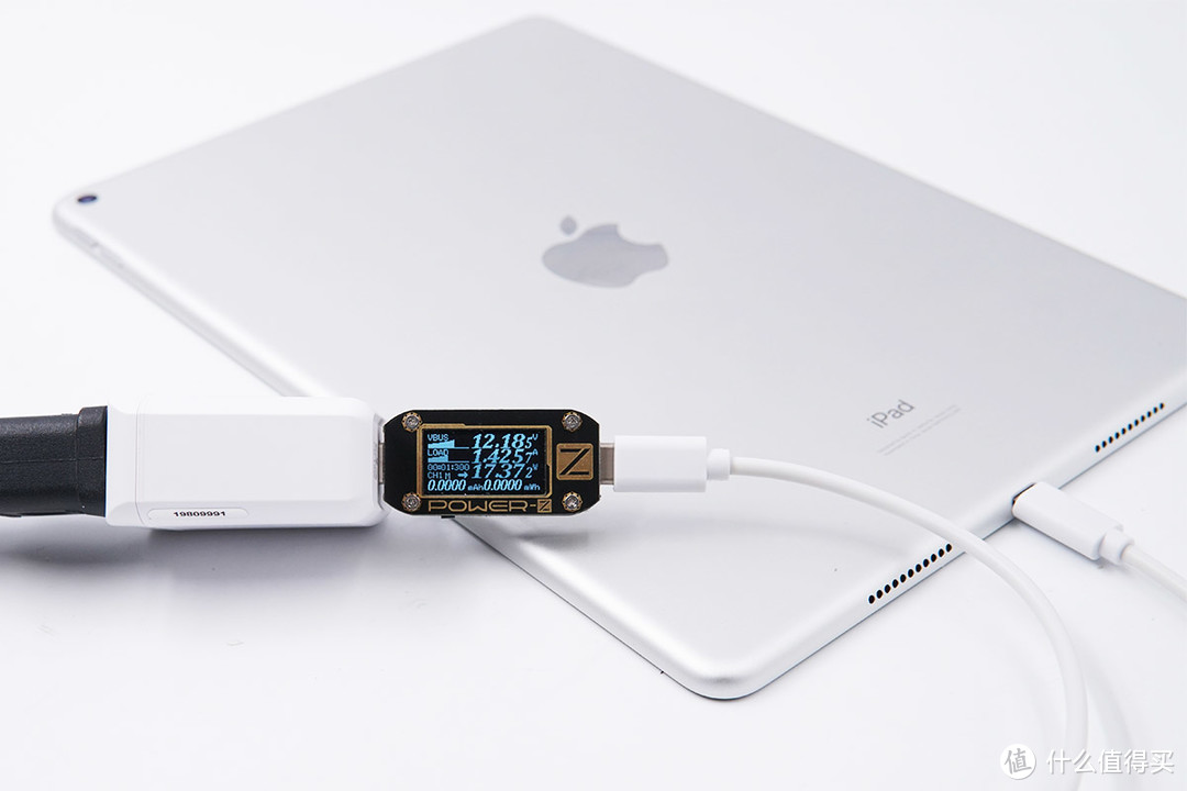 iPhone半小时充50%，iWALK USB PD 18W充电器评测