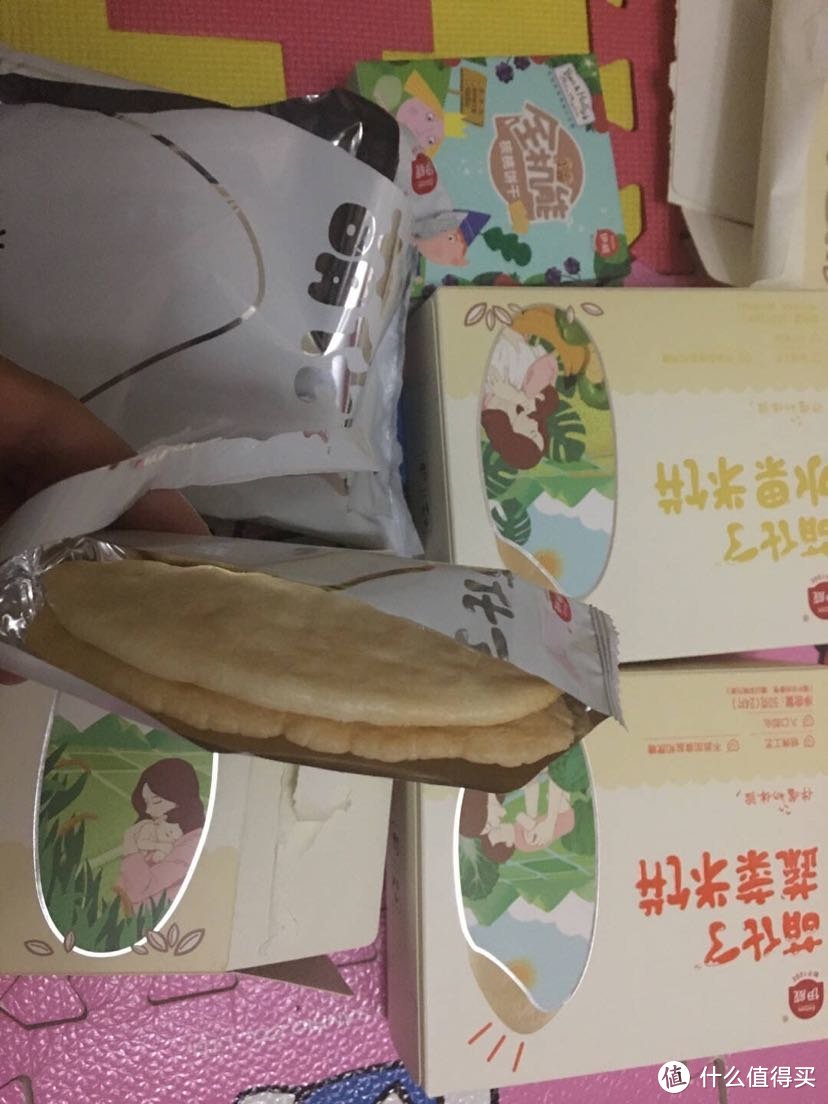 哄娃神器宝宝磨牙米饼来咯！