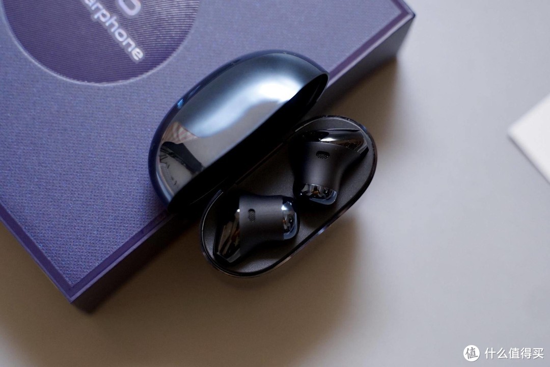 无与伦比的美丽 vivo首款真无线蓝牙耳机到底香不香？