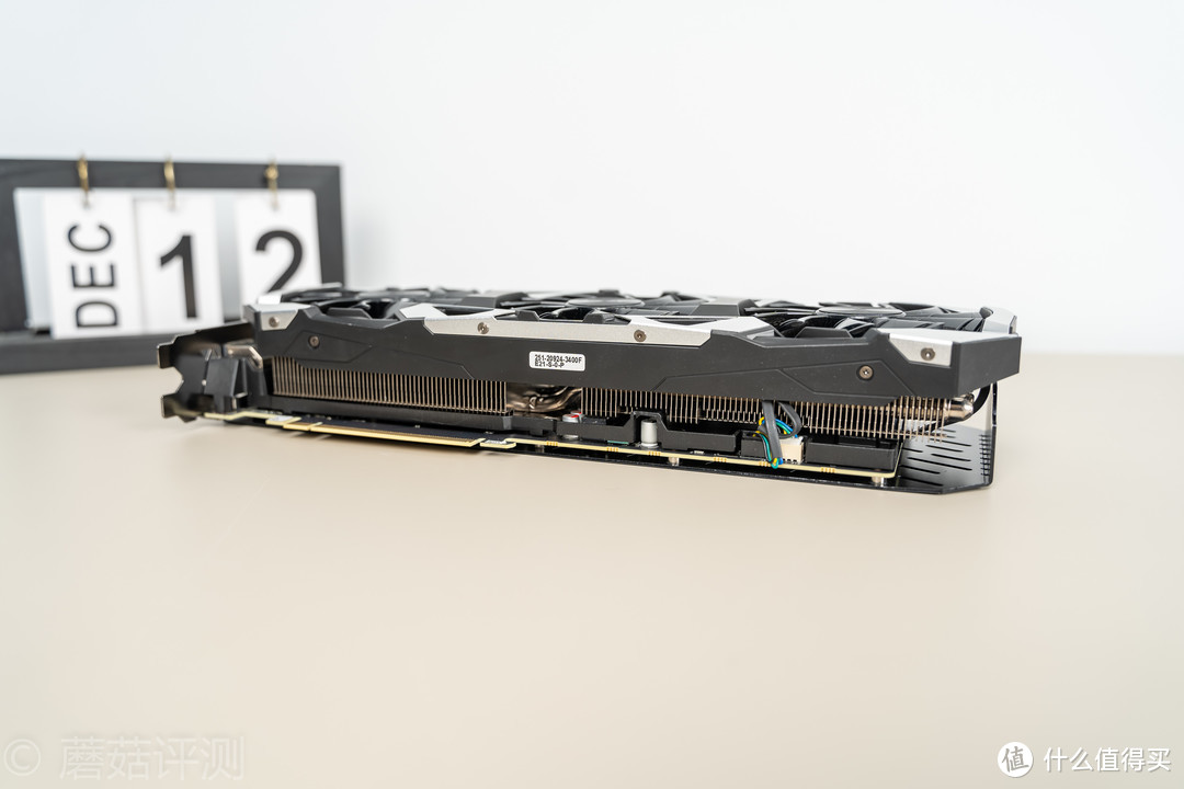 用料夸张，性能强大、索泰(ZOTAC)RTX2080super至尊PLUS OC显卡 评测