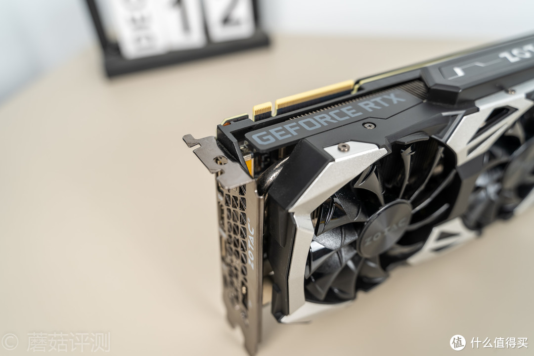 用料夸张，性能强大、索泰(ZOTAC)RTX2080super至尊PLUS OC显卡 评测