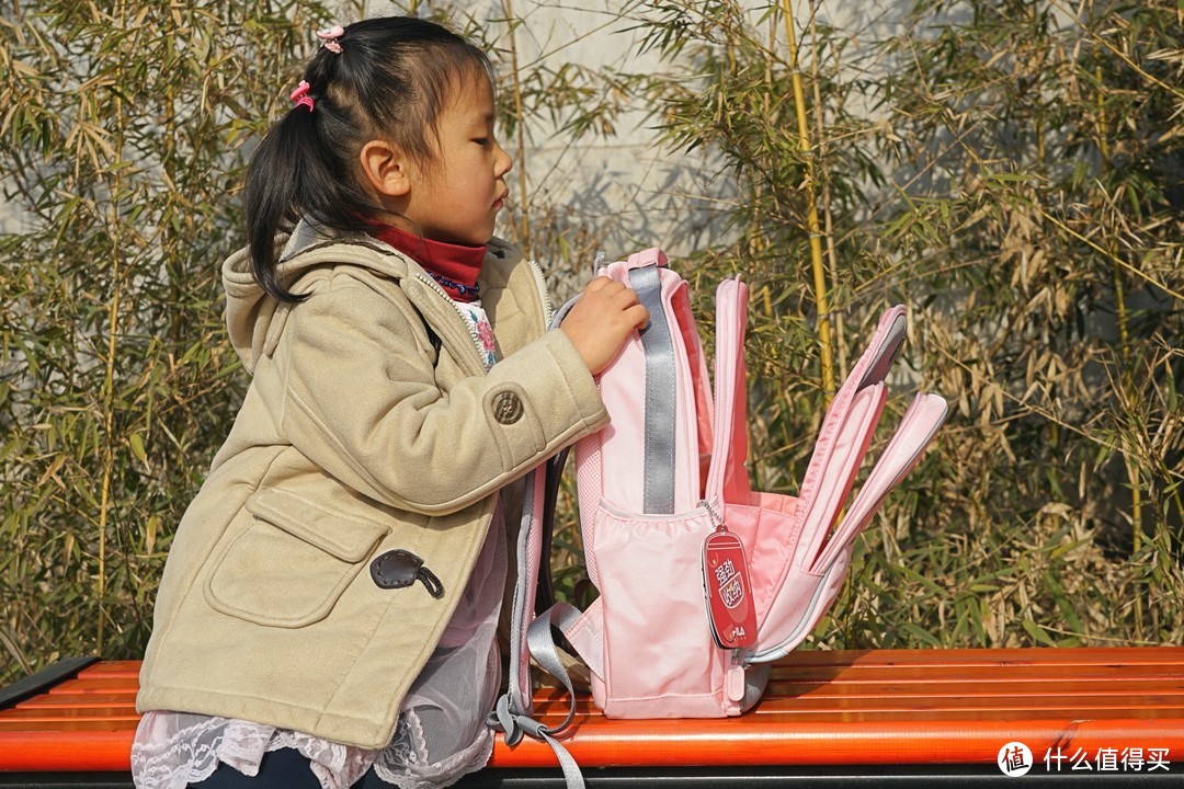 春节送孩子的最好礼物：FILA KIDS 双肩儿童书包评测