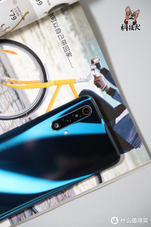 realme 真我X50 5G手机体验：克制和激进的结合体 性价比的代名词