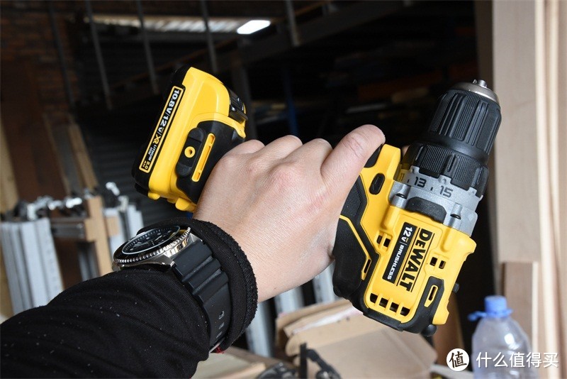 得心应手，一手掌握---得伟（DEWALT）DCD701M 12V无刷多功能双速锂电钻入手体验