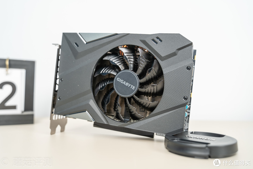 小小的身材，也能迸发出强大的能量、技嘉GeForce RTX 2060 MINI OC显卡 评测