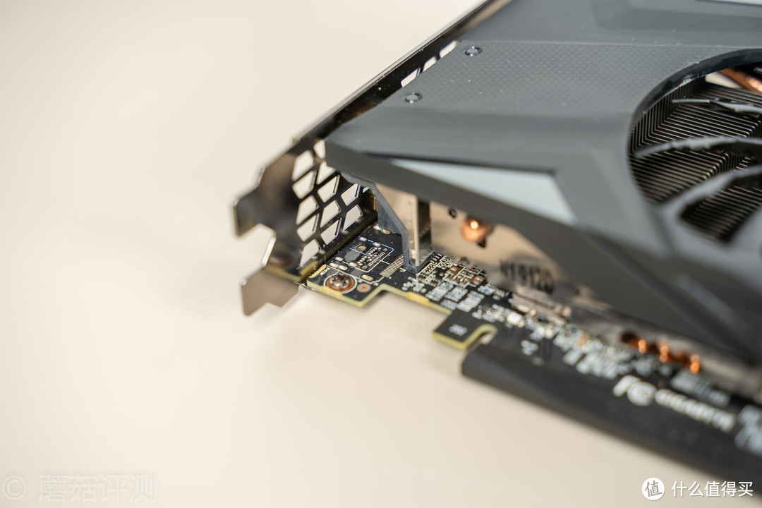 小小的身材，也能迸发出强大的能量、技嘉GeForce RTX 2060 MINI OC显卡 评测