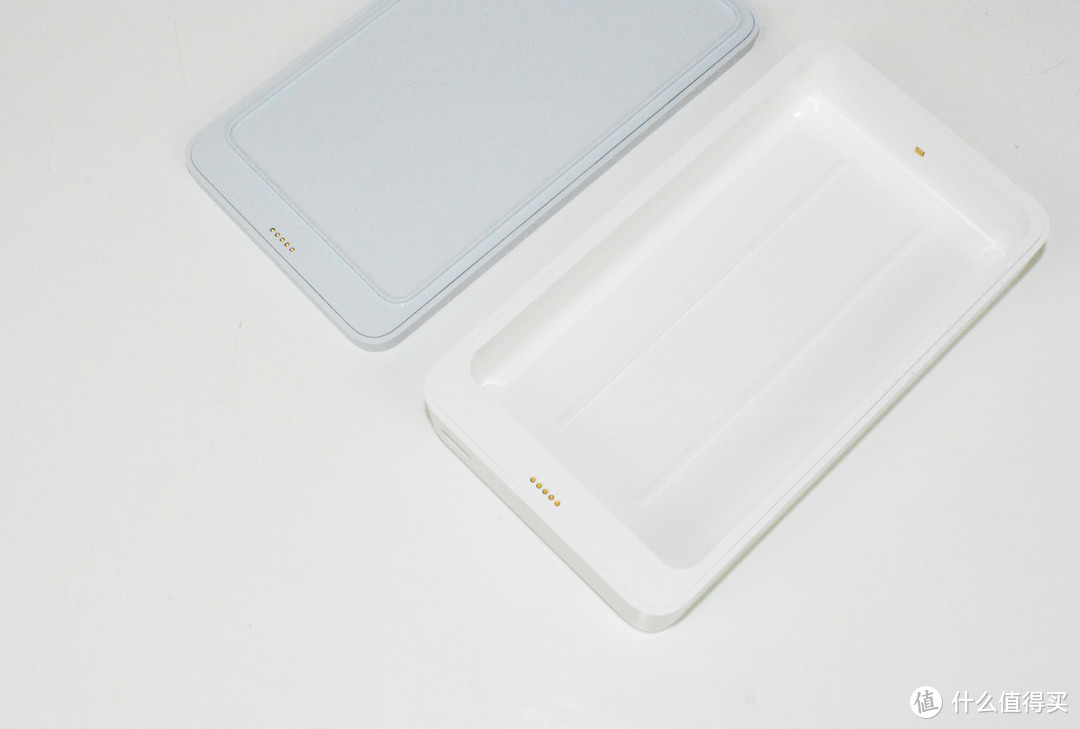 盒内杀菌消毒，盒外无线充电，小米有品FIVE多功能消毒盒开箱