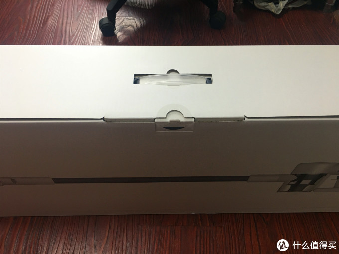 追觅无线吸尘器V10开箱并附上与戴森V6的简单对比