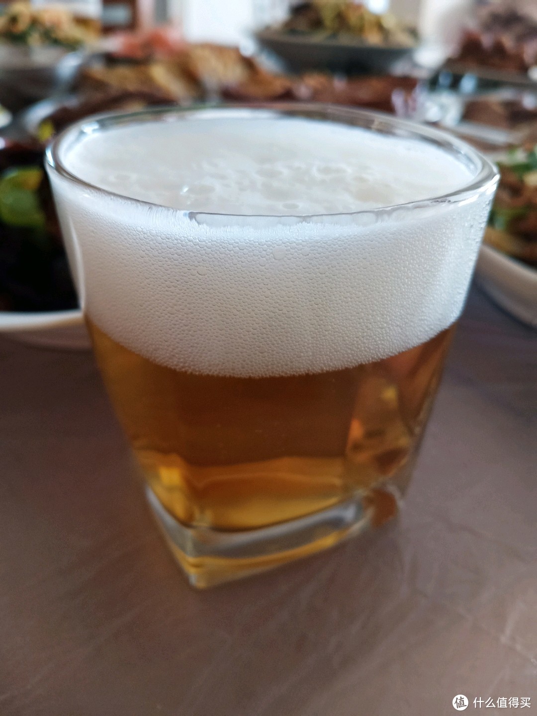 与霓轰同步享用，购自7－11便利店的日本产麒麟经典芳醇限定版啤酒评测