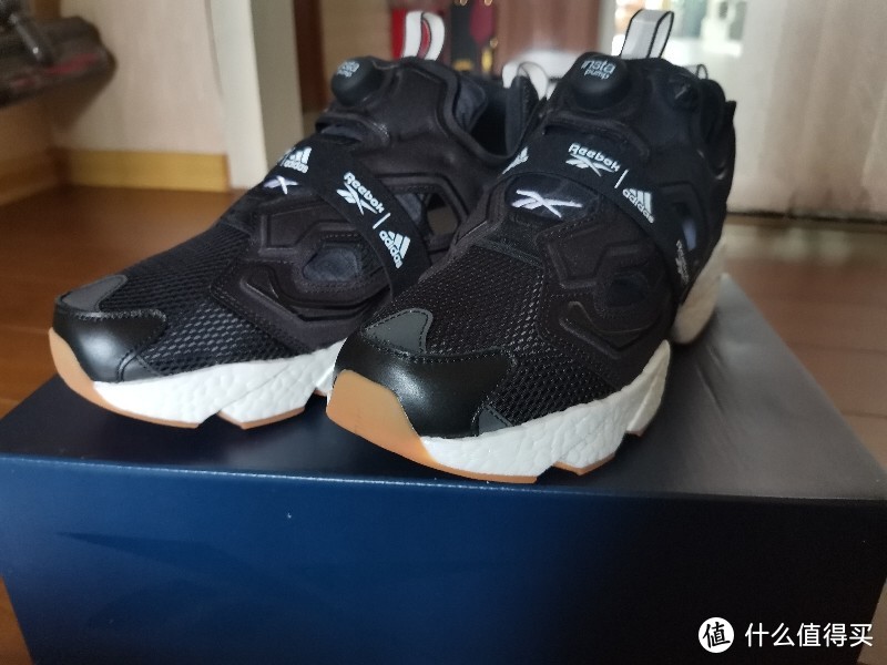 锐步、阿迪联名INSTA PUMP FURY BOOST开箱