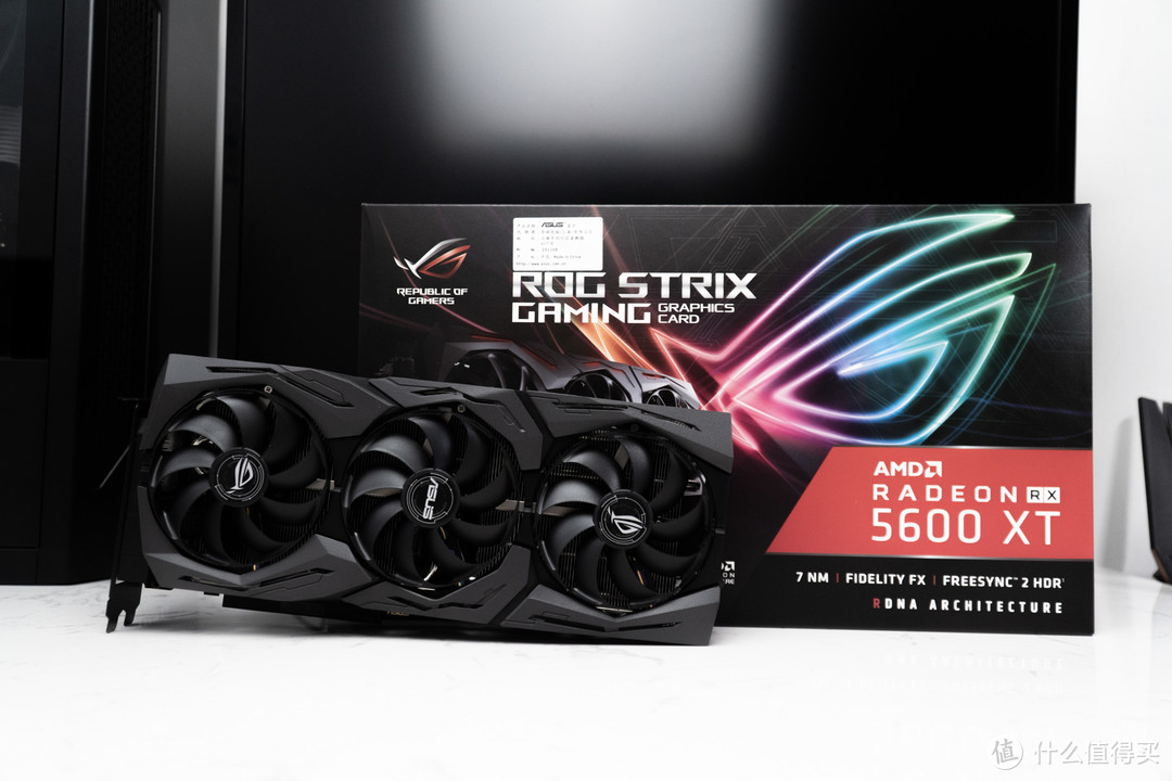 要疯！5600XT 居然用 2080Ti 的散热！