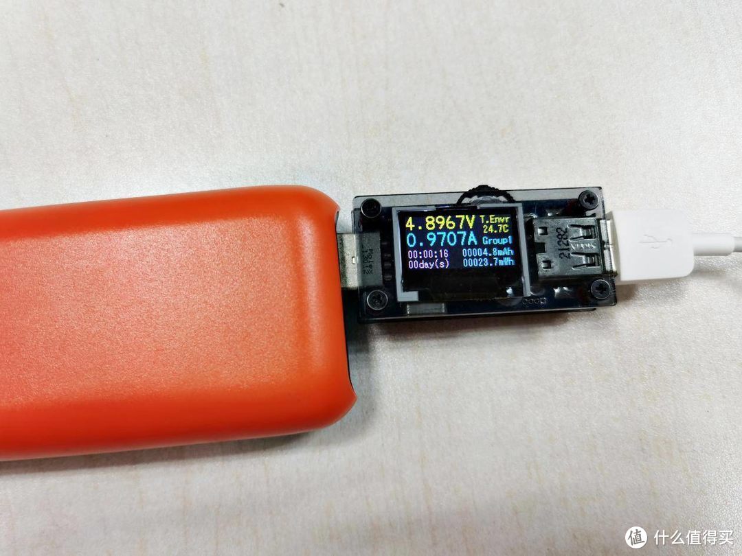 小巧的充电宝，自带电池-XTAR PB2C充电宝分享