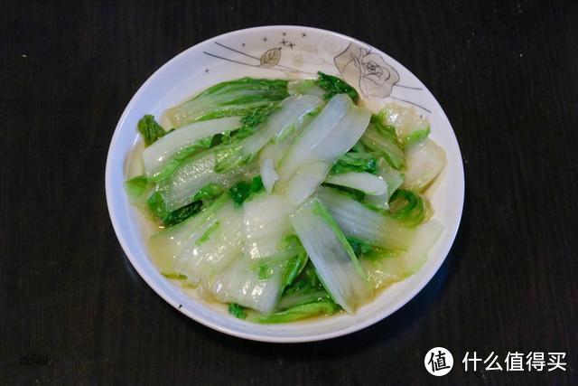 春节弟弟家请吃饭，弟媳做了10个菜，好吃又实惠，合胃口