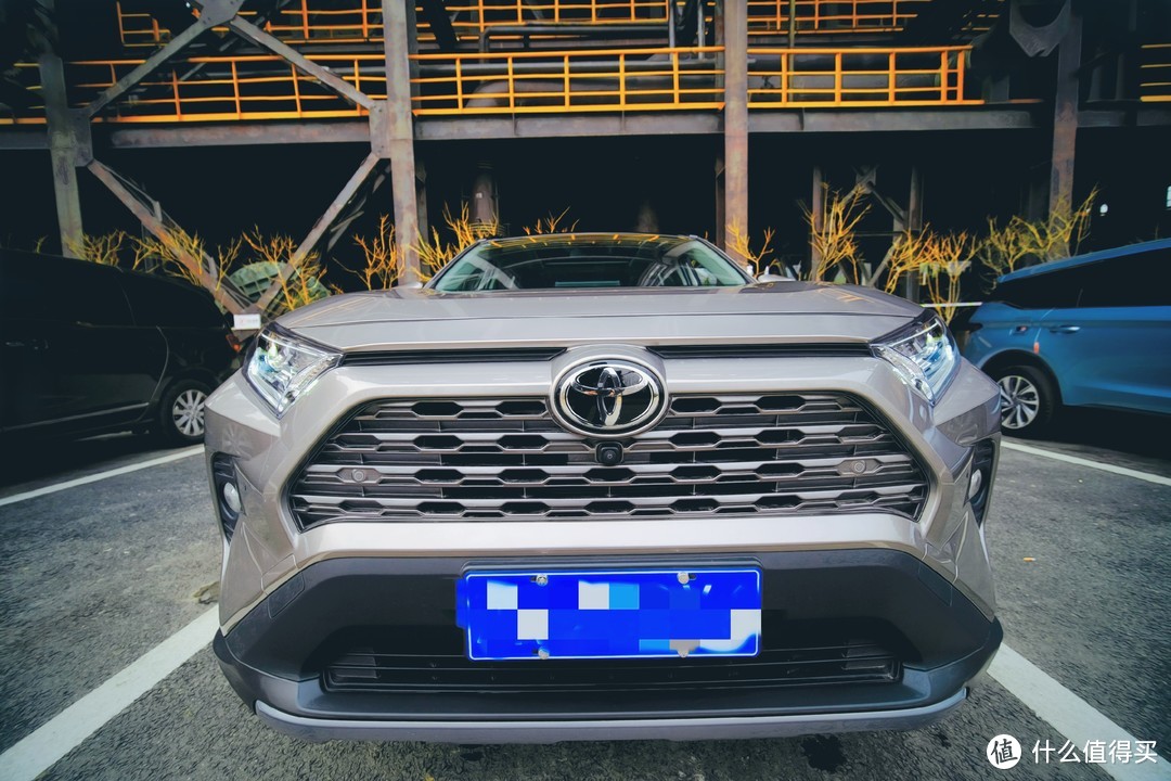 闭着眼睛买都不会错的SUV---试驾丰田RAV4荣放 2.0L四驱