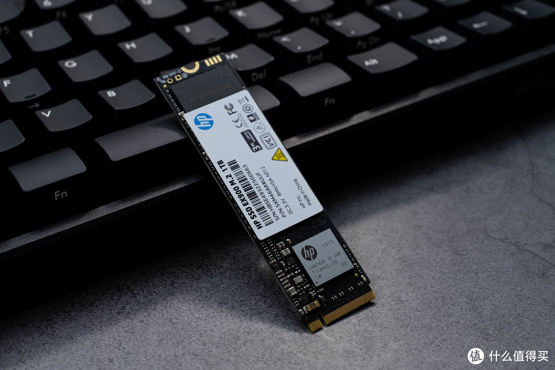 给电脑仓库机械硬盘升级为NVMe SSD固态硬盘：惠普 EX900系列 固态硬盘